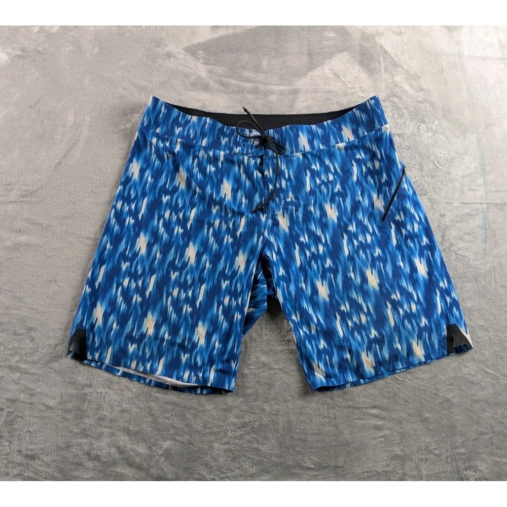 Lululemon El Current Board Shorts Mens 40 Blue Digital Abstract Print Swim READ